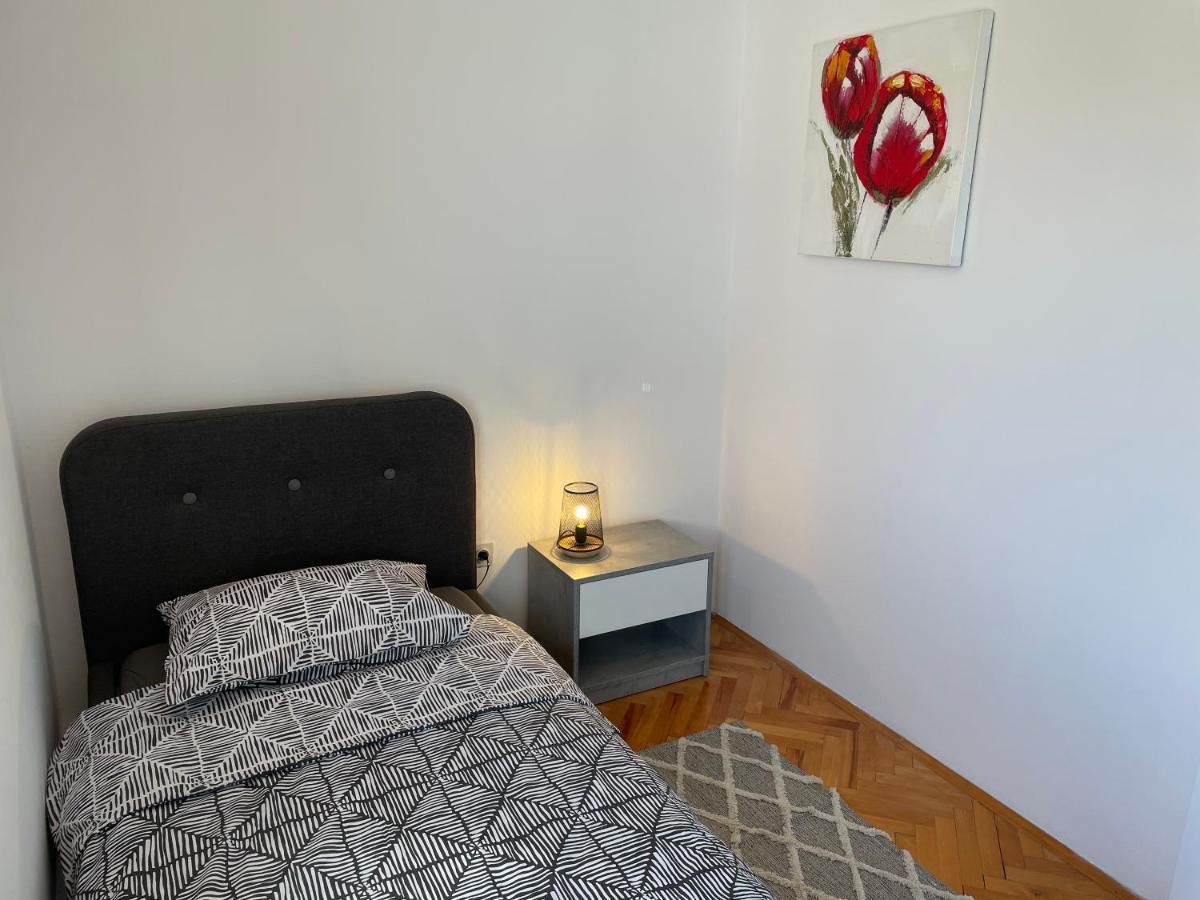 Apartment Tulip Premantura Luaran gambar