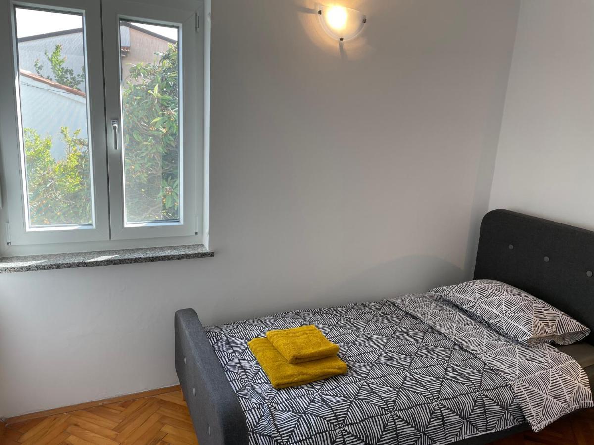 Apartment Tulip Premantura Luaran gambar